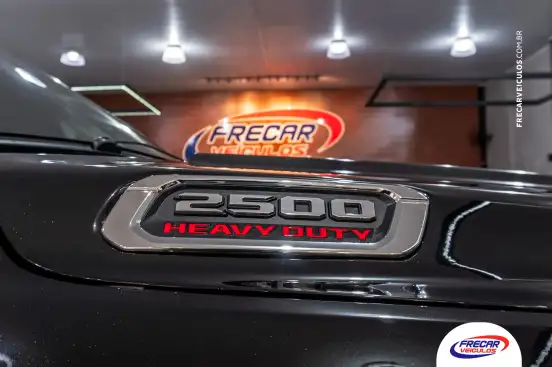 RAM-2500-6.7 I6 TURBO DIESEL LARAMIE CD 4X4 AUTOMÁTICO RAM-2500-2023