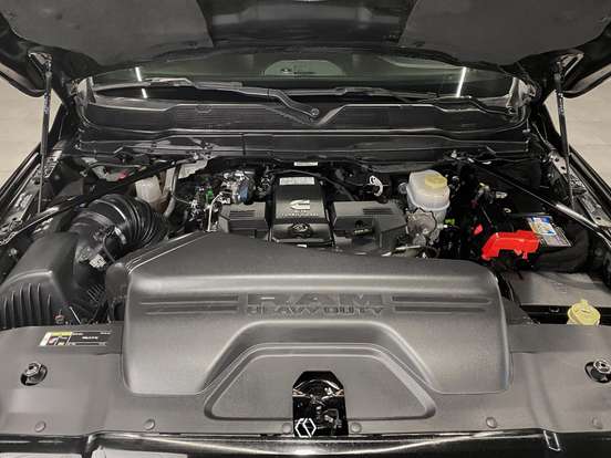 RAM-2500-6.7 I6 TURBO DIESEL LARAMIE CD 4X4 AUTOMÁTICO RAM-2500-2023