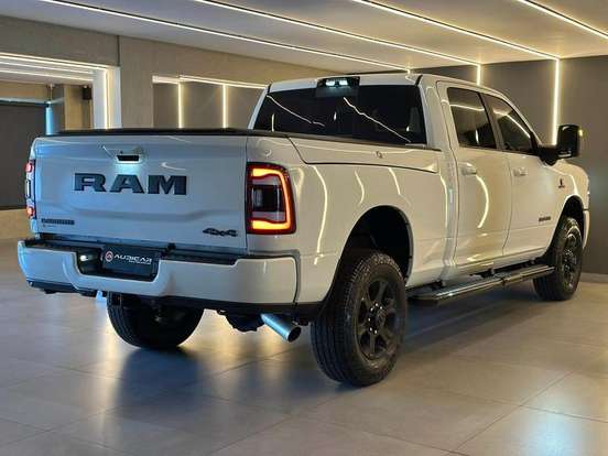 RAM-2500-6.7 I6 TURBO DIESEL LARAMIE NIGHT EDITION CD 4X4 AUTOMÁTICO RAM-2500-2024