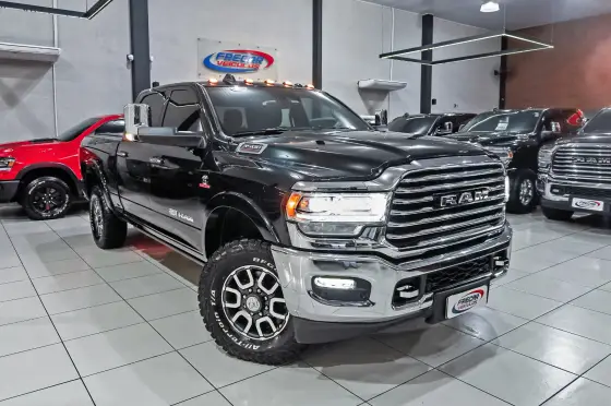 RAM 3500 6.7 I6 TURBO DIESEL LIMITED LONGHORN CD 4X4  AUTOMÁTICO