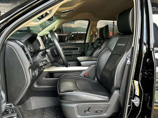 RAM-3500-6.7 I6 TURBO DIESEL LARAMIE CD 4X4 AUTOMÁTICO RAM-3500-2022
