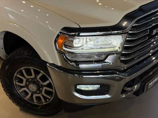 RAM-3500-6.7 I6 TURBO DIESEL LIMITED LONGHORN CD 4X4 AUTOMÁTICO RAM-3500-2024