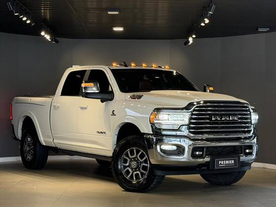 RAM 3500 6.7 I6 TURBO DIESEL LIMITED LONGHORN CD 4X4  AUTOMÁTICO