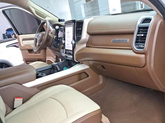 RAM-3500-6.7 I6 TURBO DIESEL LARAMIE CD 4X4 AUTOMÁTICO RAM-3500-2022