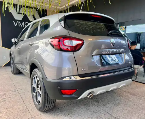 RENAULT-CAPTUR-2021