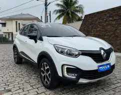 RENAULT CAPTUR 1.6 16V SCE FLEX BOSE X-TRONIC RENAULT CAPTUR 1.6 16V SCE FLEX BOSE X-TRONIC