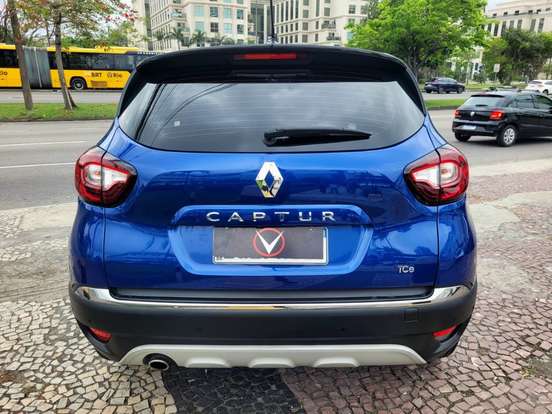 RENAULT-CAPTUR-2023