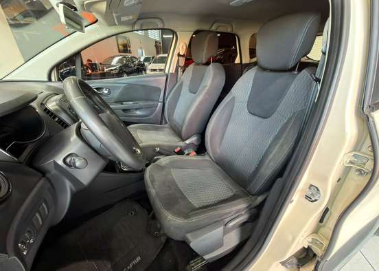 RENAULT-CAPTUR-2018