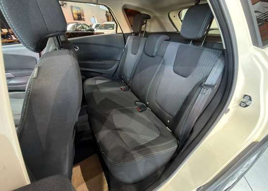 RENAULT-CAPTUR-2018