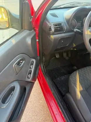 RENAULT-CLIO-2014