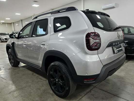RENAULT-DUSTER-2025