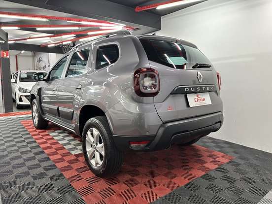RENAULT-DUSTER-2022