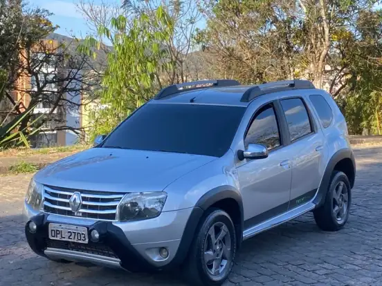 RENAULT-DUSTER-2.0 DYNAMIQUE 4X2 16V FLEX 4P AUTOMÁTICO RENAULT-DUSTER-2013