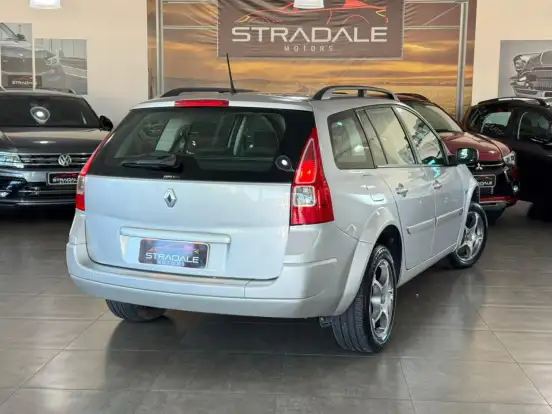 RENAULT-MEGANE-1.6 DYNAMIQUE GRAND TOUR 16V FLEX 4P MANUAL RENAULT-MEGANE-2011