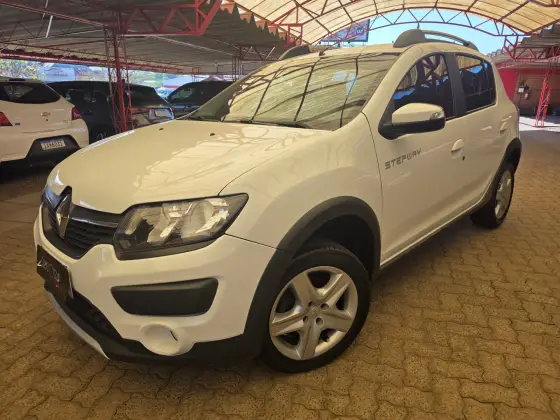 RENAULT SANDERO 1.6 STEPWAY 8V FLEX 4P MANUAL