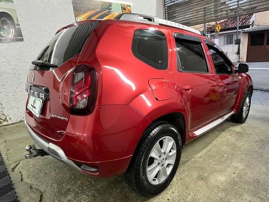 RENAULT-DUSTER-2016