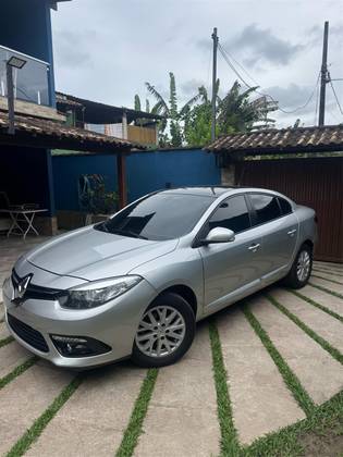RENAULT FLUENCE 2.0 DYNAMIQUE PLUS 16V FLEX 4P AUTOMÁTICO