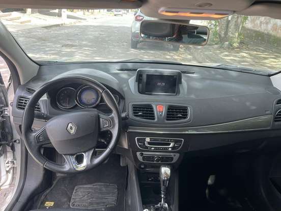 RENAULT-FLUENCE-2016