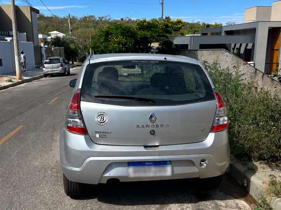 RENAULT-SANDERO-1.6 EXPRESSION 8V FLEX 4P MANUAL RENAULT-SANDERO-2014