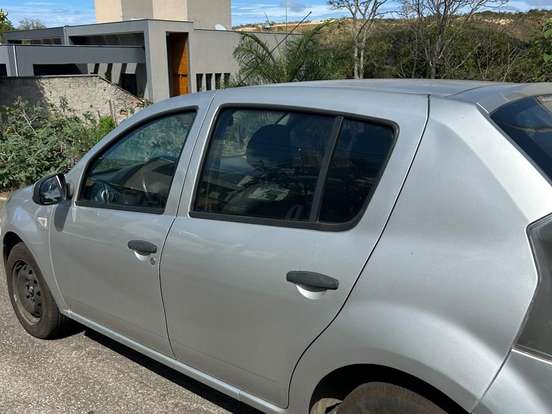 RENAULT-SANDERO-1.6 EXPRESSION 8V FLEX 4P MANUAL RENAULT-SANDERO-2014