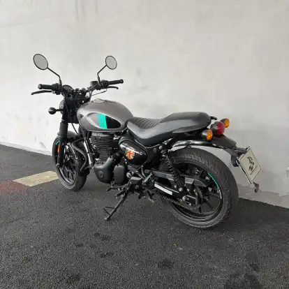 ROYAL ENFIELD-HUNTER 350-2023