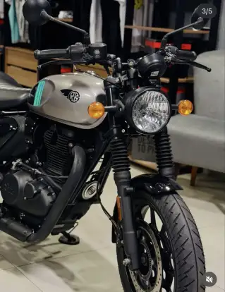 ROYAL ENFIELD-HUNTER 350-2024