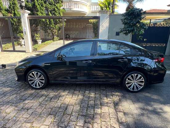 TOYOTA-COROLLA-2019