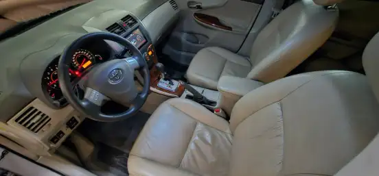 TOYOTA-COROLLA-2010