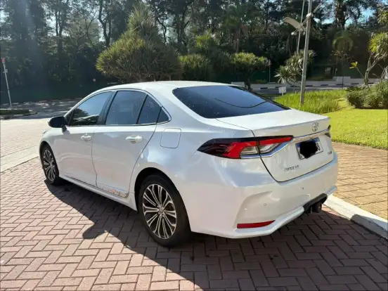TOYOTA-COROLLA-2021