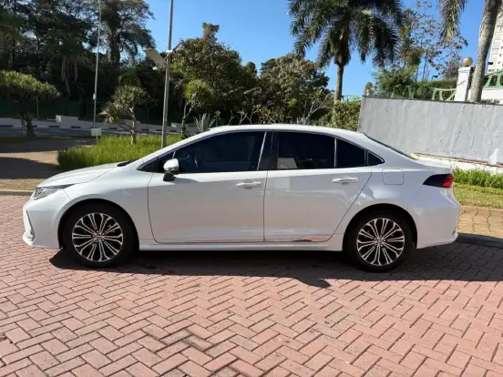 TOYOTA-COROLLA-2021
