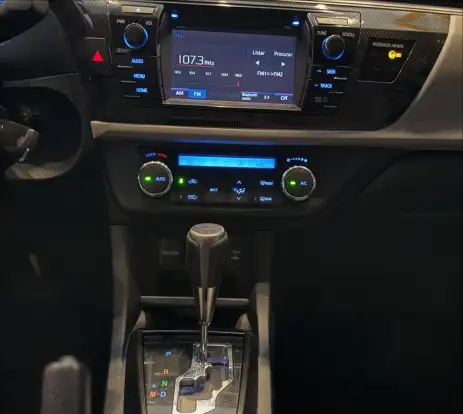 TOYOTA-COROLLA-2015