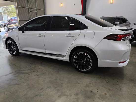 TOYOTA-COROLLA-2021