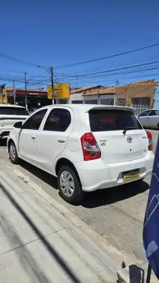 TOYOTA-ETIOS-2017