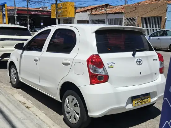 TOYOTA-ETIOS-1.3 X 16V FLEX 4P MANUAL TOYOTA-ETIOS-2017