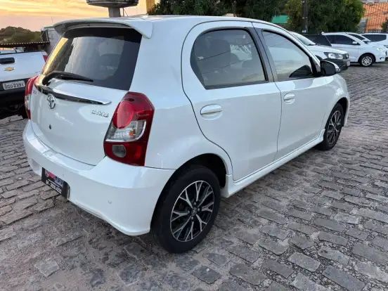 TOYOTA-ETIOS-1.5 PLATINUM 16V FLEX 4P AUTOMÁTICO TOYOTA-ETIOS-2018
