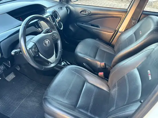 TOYOTA-ETIOS-1.5 PLATINUM 16V FLEX 4P AUTOMÁTICO TOYOTA-ETIOS-2018