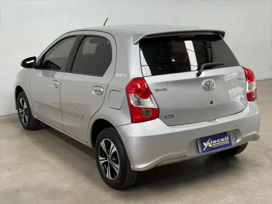TOYOTA-ETIOS-1.5 READY 16V FLEX 4P AUTOMÁTICO TOYOTA-ETIOS-2017