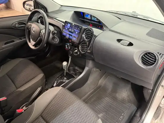 TOYOTA-ETIOS-1.5 READY 16V FLEX 4P AUTOMÁTICO TOYOTA-ETIOS-2017