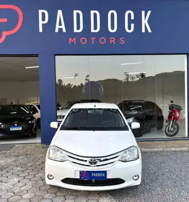 TOYOTA-ETIOS-2013
