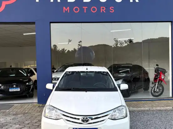 TOYOTA-ETIOS-1.5 XLS 16V FLEX 4P MANUAL TOYOTA-ETIOS-2013