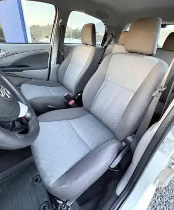 TOYOTA-ETIOS-2013