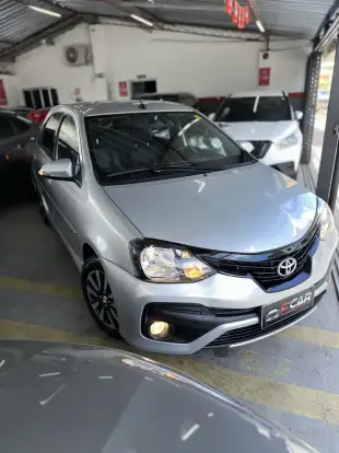 TOYOTA-ETIOS-2018