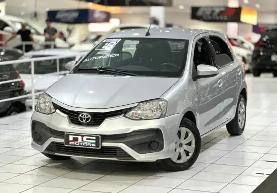 TOYOTA-ETIOS-2017