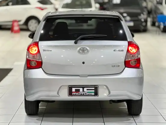 TOYOTA-ETIOS-1.5 XS 16V FLEX 4P AUTOMÁTICO TOYOTA-ETIOS-2017