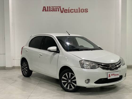 TOYOTA ETIOS 1.5 PLATINUM 16V FLEX 4P MANUAL
