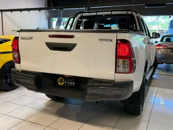 TOYOTA-HILUX-2.8 D-4D TURBO DIESEL CD POWER PACK 4X4 MANUAL TOYOTA-HILUX-2024