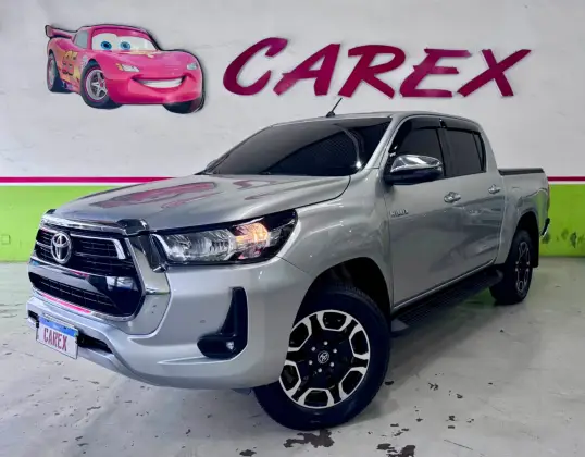 TOYOTA HILUX 2.8 D-4D TURBO DIESEL CD SRV 4X4 AUTOMÁTICO