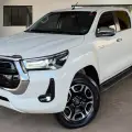 TOYOTA HILUX 2.8 D-4D TURBO DIESEL CD SRX 4X4 AUTOMÁTICO TOYOTA HILUX 2.8 D-4D TURBO DIESEL CD SRX 4X4 AUTOMÁTICO
