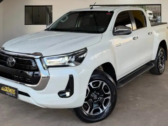 TOYOTA-HILUX-2.8 D-4D TURBO DIESEL CD SRX 4X4 AUTOMÁTICO TOYOTA-HILUX-2021