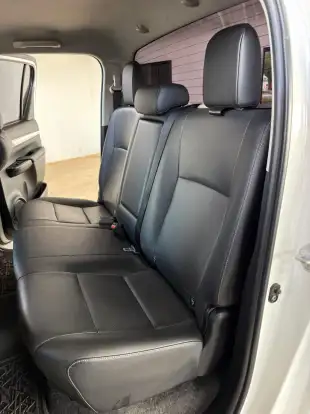 TOYOTA-HILUX-2021